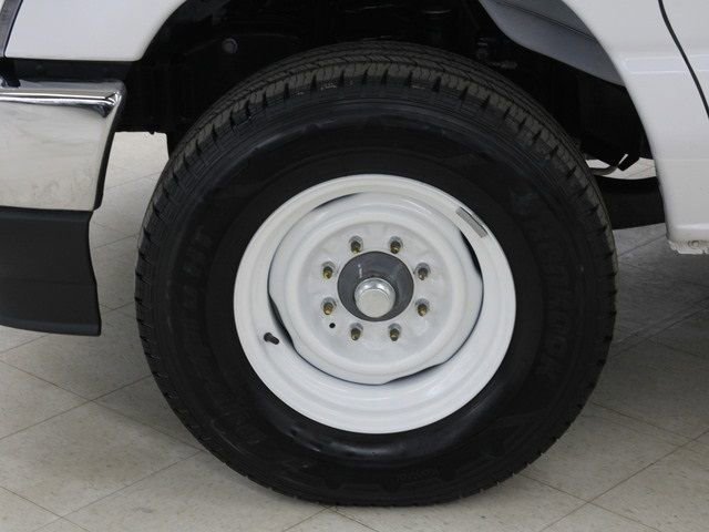 Certified 2024 Ford E-350 and Econoline 350 Super Duty w/ Power Windows & Locks Group image 14