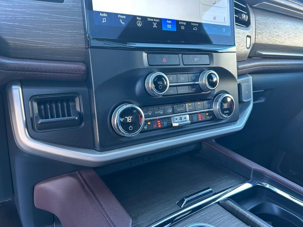Certified 2022 Ford Expedition Limited image 37