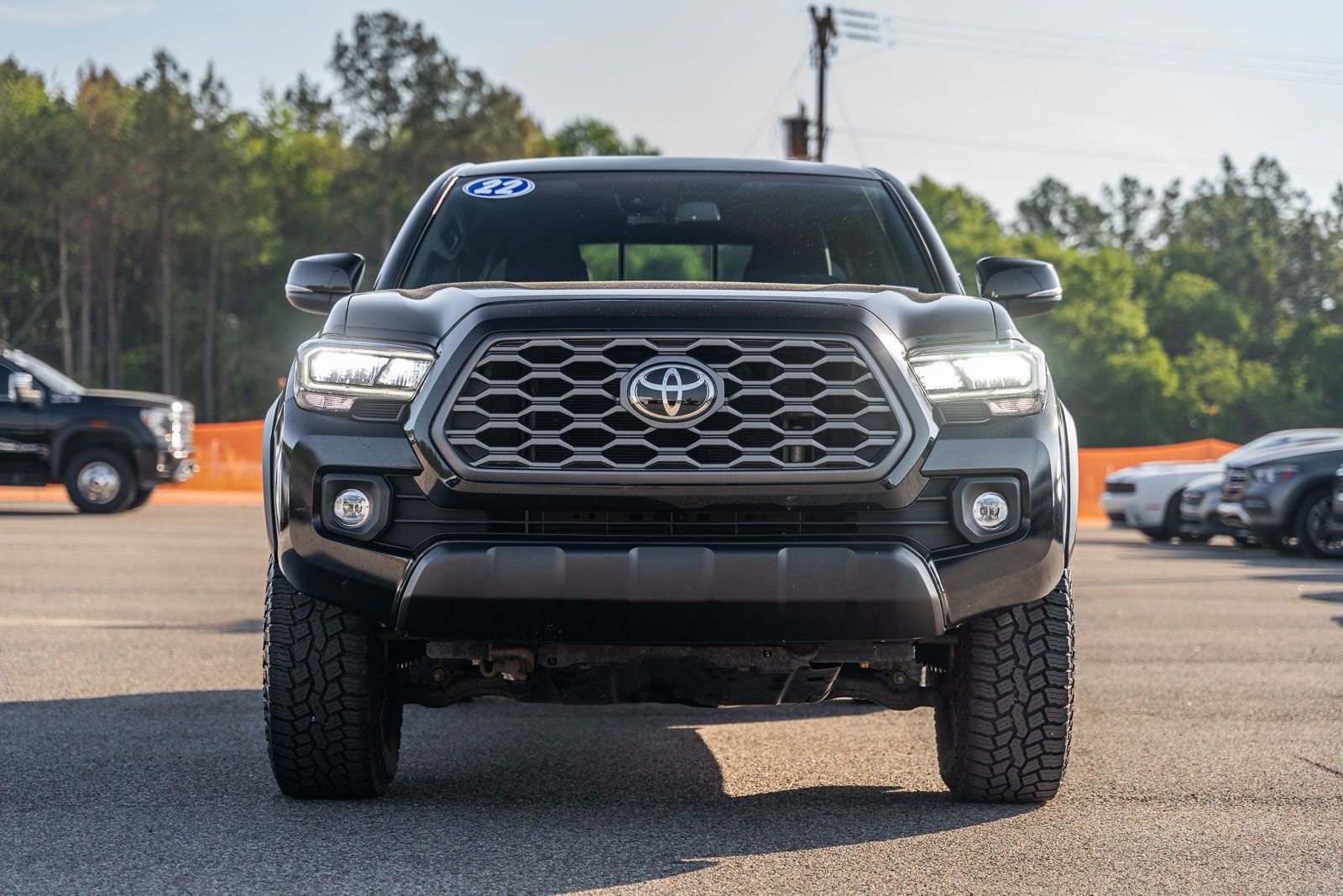 Used 2022 Toyota Tacoma TRD Off-Road w/ Technology Package AWD/4WD image 7