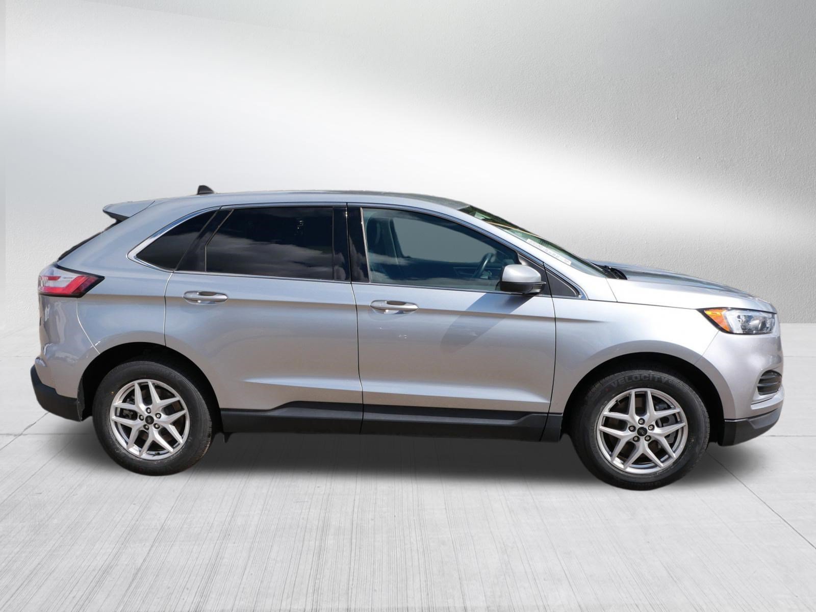 Certified 2024 Ford Edge SEL AWD/4WD image 8