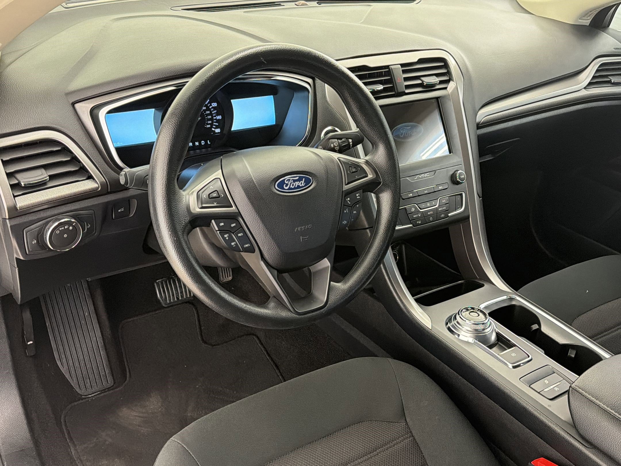Certified 2020 Ford Fusion SE image 9