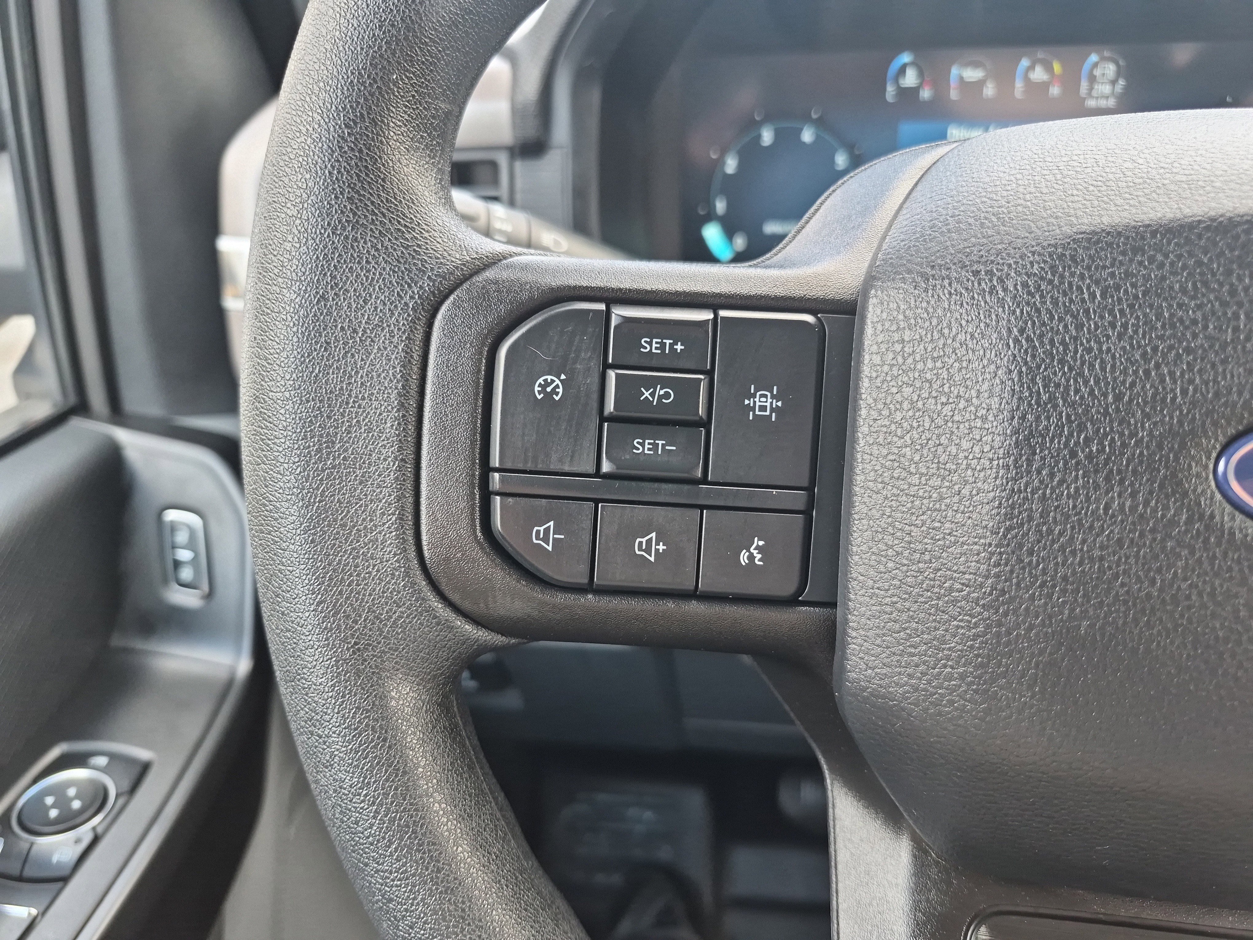 Certified 2025 Ford F150 XL w/ Equipment Group 103A High image 24