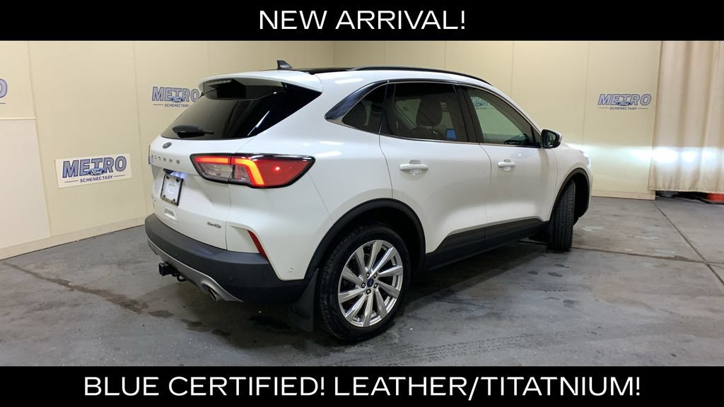 Certified 2022 Ford Escape Titanium w/ Titanium Elite Package AWD/4WD image 3