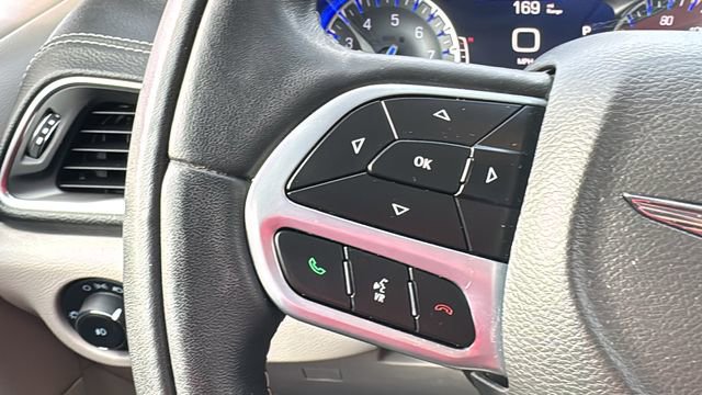 Used 2022 Chrysler Pacifica Limited image 23