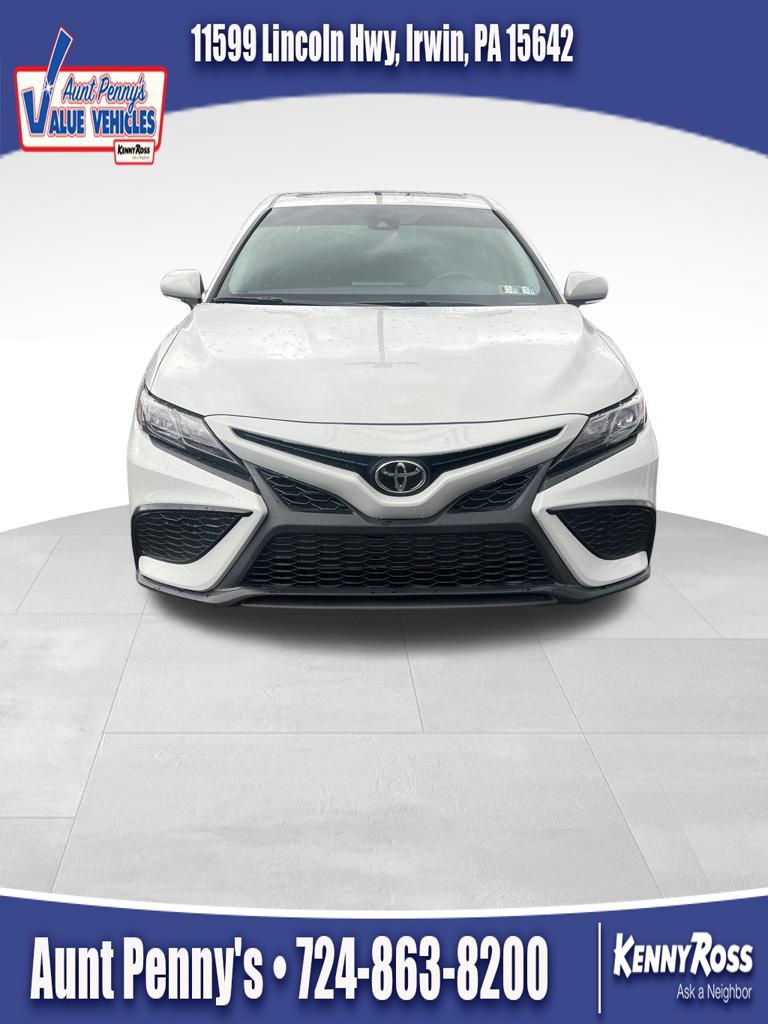 Used 2022 Toyota Camry SE w/ Cold Weather Package