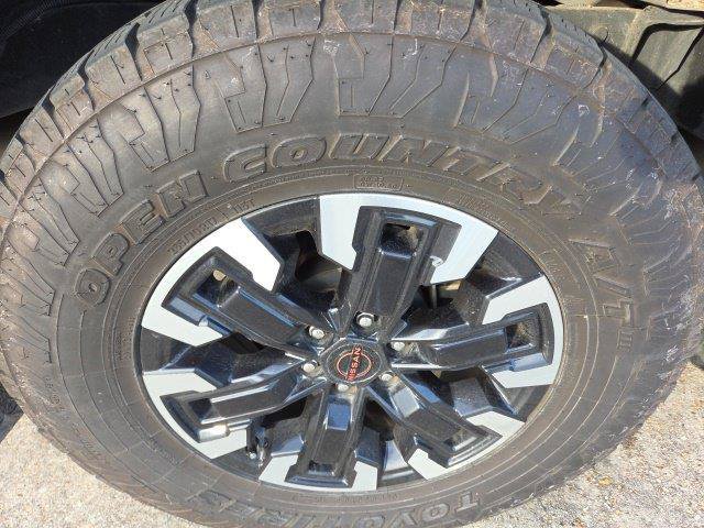 Used 2022 Nissan Frontier Pro-X RWD image 24