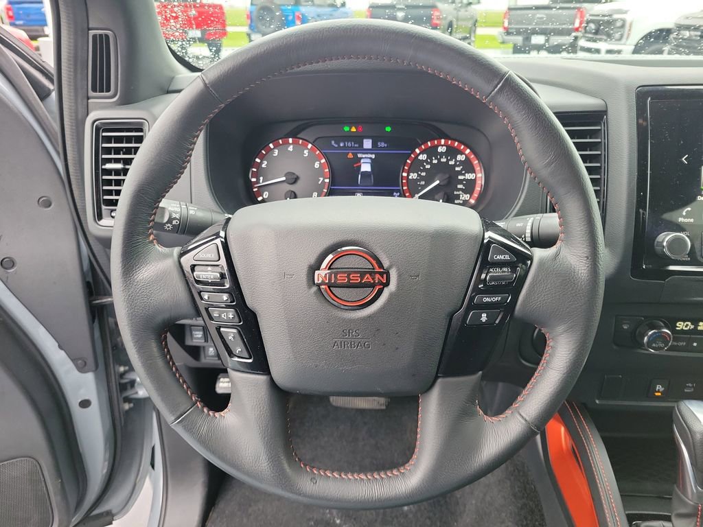 Used 2022 Nissan Frontier PRO-4X w/ Technology Package AWD/4WD image 23