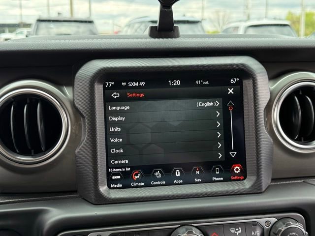 Used 2023 Jeep Wrangler Unlimited Sahara w/ Cold Weather Group AWD/4WD image 21
