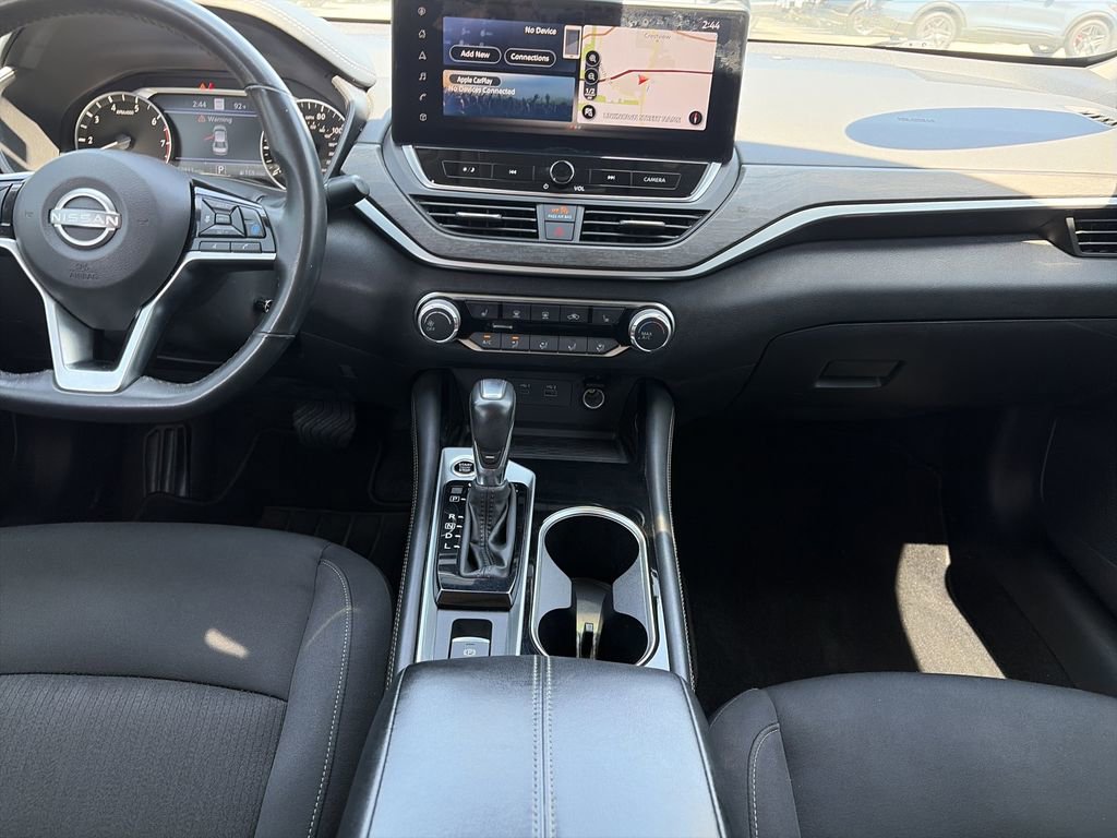 Used 2023 Nissan Altima 2.5 SV w/ SV Premium Package AWD/4WD image 16