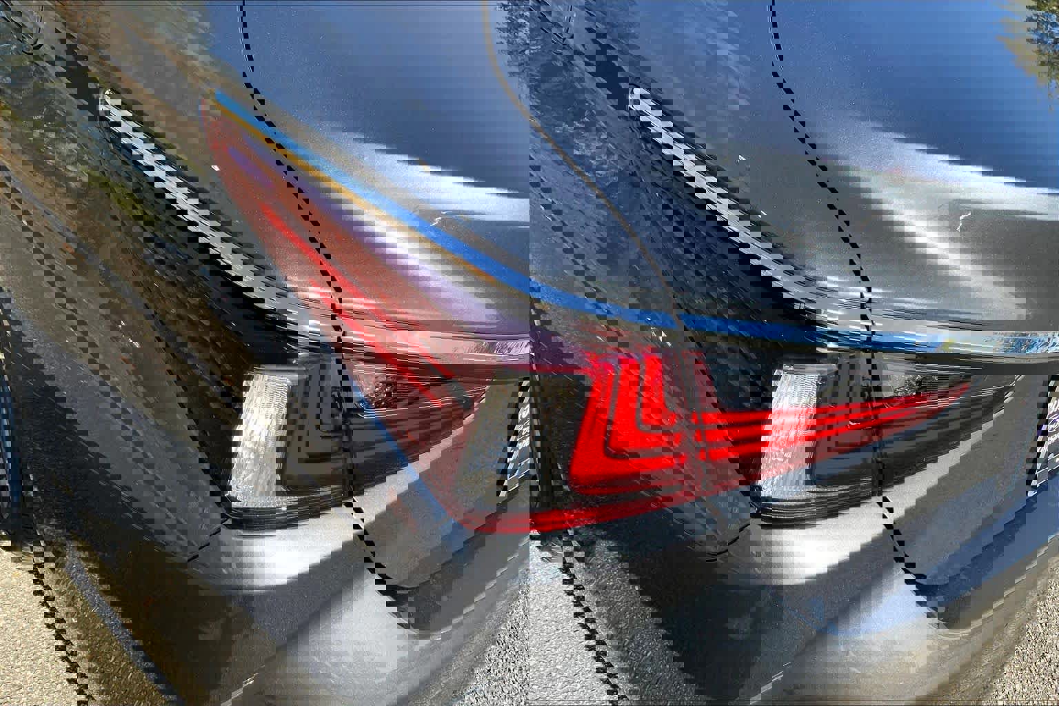 Used 2024 Lexus ES 350 w/ Premium Package image 27