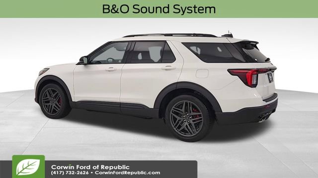 Certified 2025 Ford Explorer ST w/ Sun And Sound Package image 6