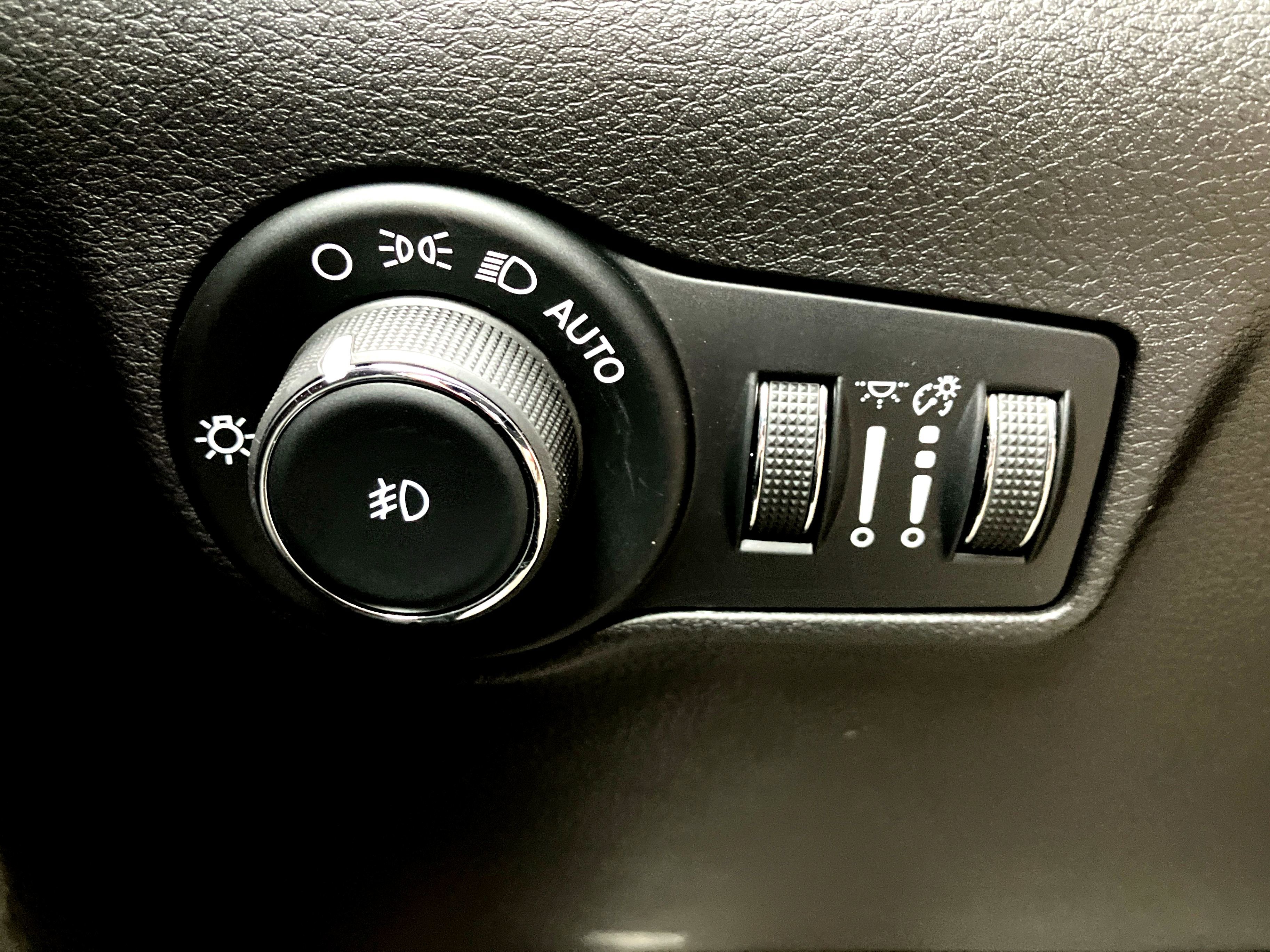 Used 2024 Jeep Compass Trailhawk w/ Trailhawk Elite Group image 27