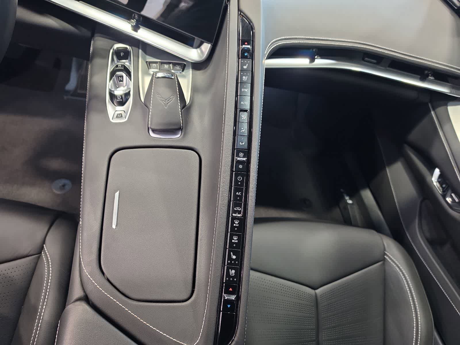 Used 2020 Chevrolet Corvette Stingray Preferred Cpe w/ 2LT Preferred Equipment Group RWD image 30