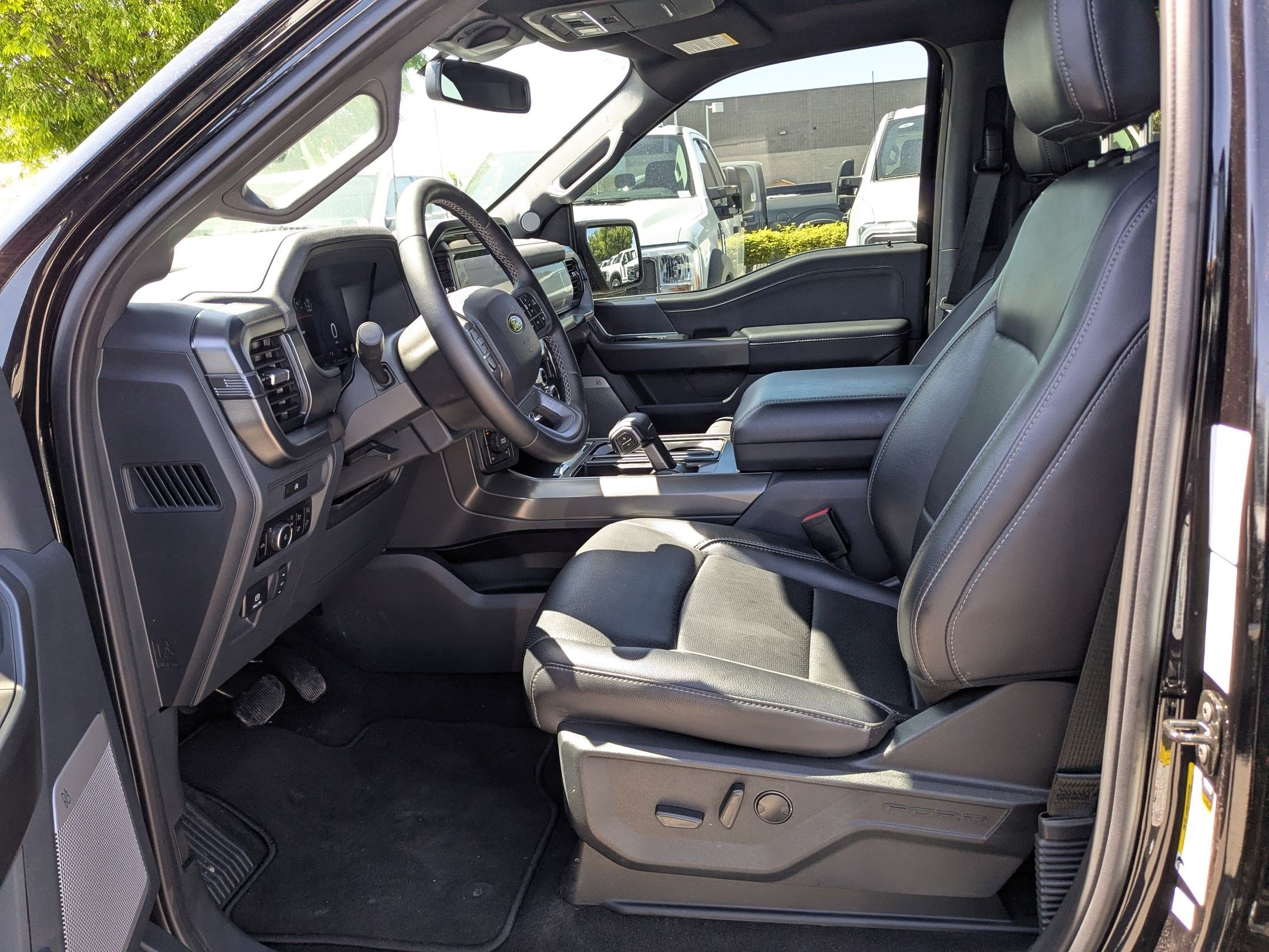 Certified 2025 Ford F150 Lariat AWD/4WD image 18