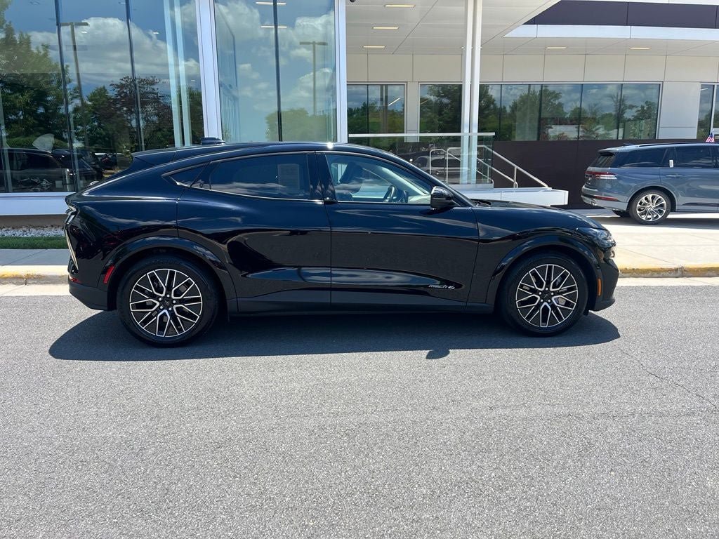 Certified 2025 Ford Mustang Mach-E Premium AWD/4WD image 10