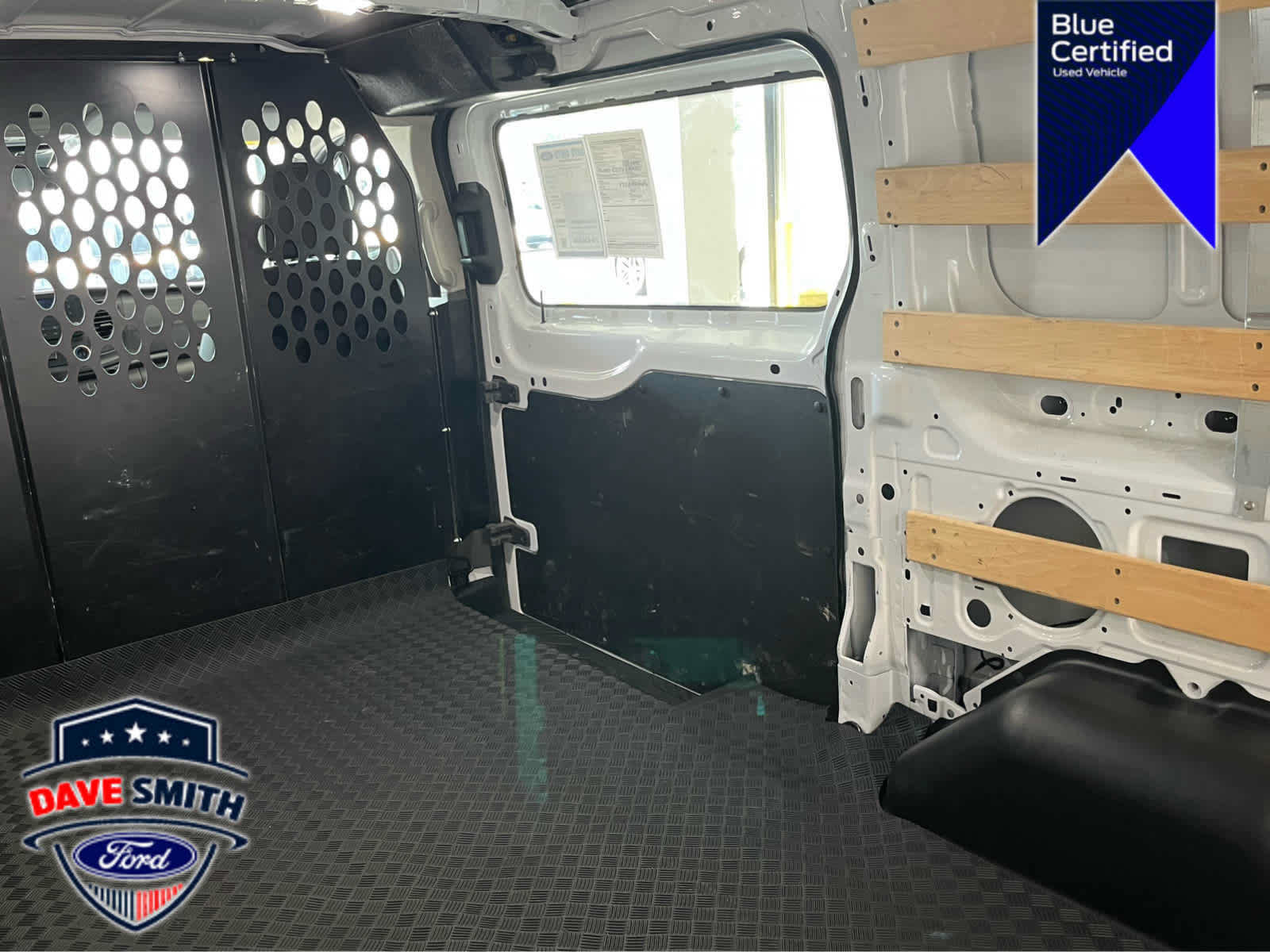 Certified 2025 Ford Transit 250 Low Roof w/ Exterior Upgrade Package RWD image 47