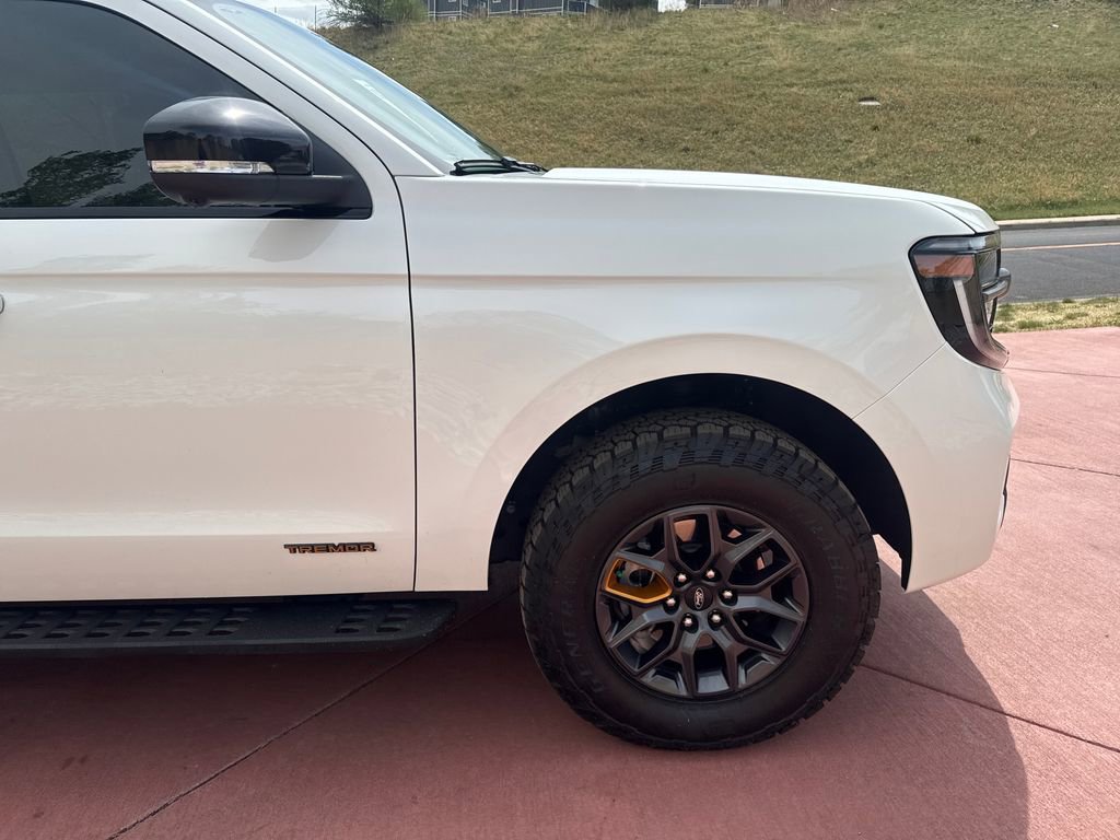 Certified 2026 Ford Expedition Tremor AWD/4WD image 35