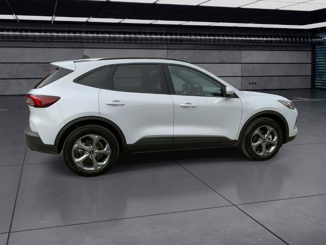 Certified 2025 Ford Escape ST-Line Select AWD/4WD image 15
