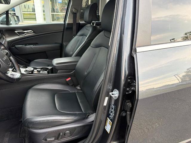 Used 2023 Kia Sportage EX AWD/4WD image 9