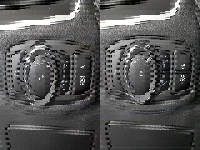 Certified 2023 Ford Edge SEL w/ Convenience Package image 18