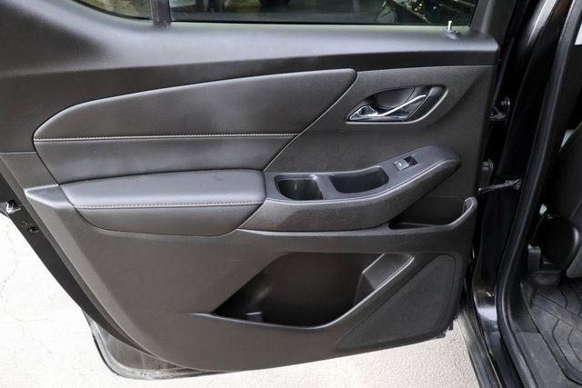 Used 2021 Chevrolet Traverse RS w/ LPO, Floor Liner Package image 26