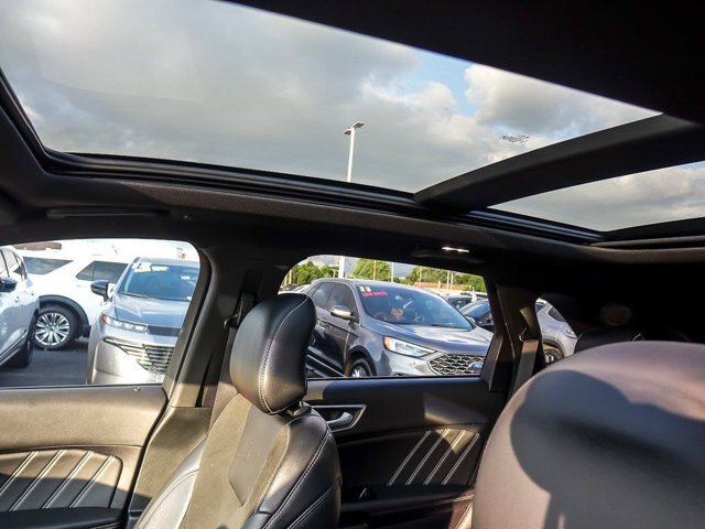 Certified 2019 Ford Edge ST AWD/4WD image 15