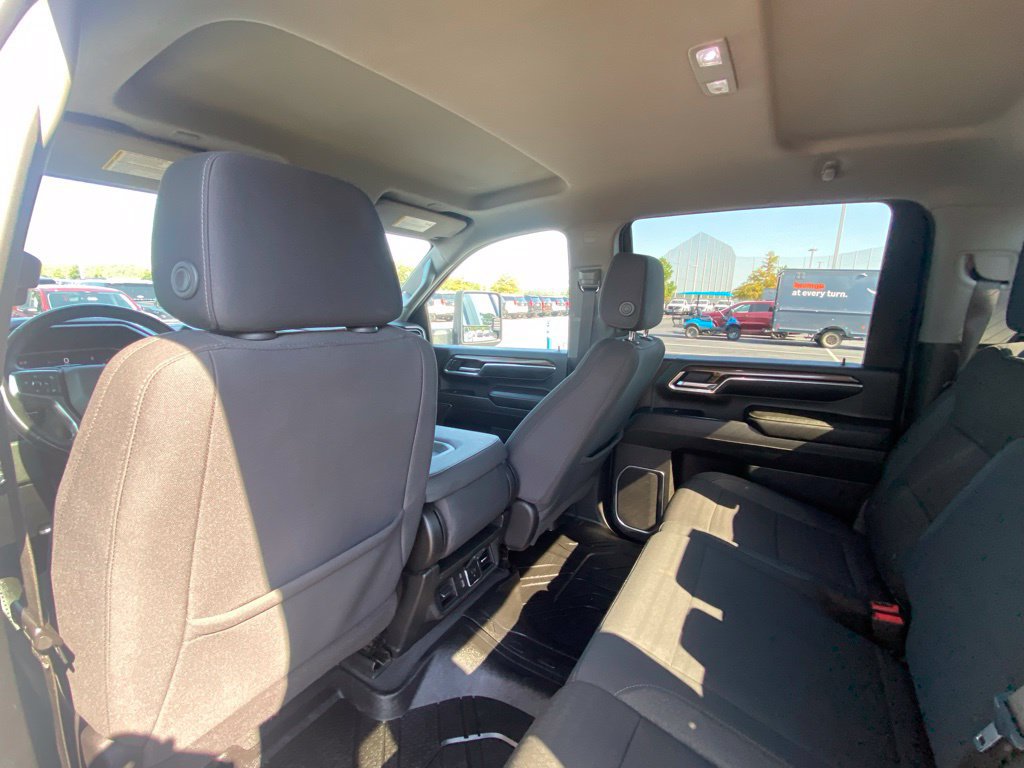 Used 2024 Chevrolet Silverado 2500 LT AWD/4WD image 24