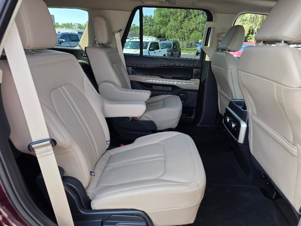 Certified 2024 Ford Expedition Limited RWD image 16
