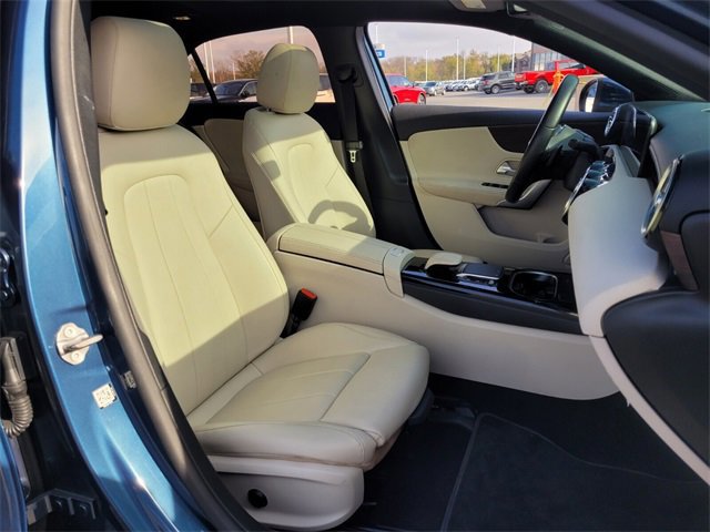 Used 2021 Mercedes-Benz A 220 image 15