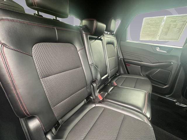 Certified 2025 Ford Escape ST-Line AWD/4WD image 18