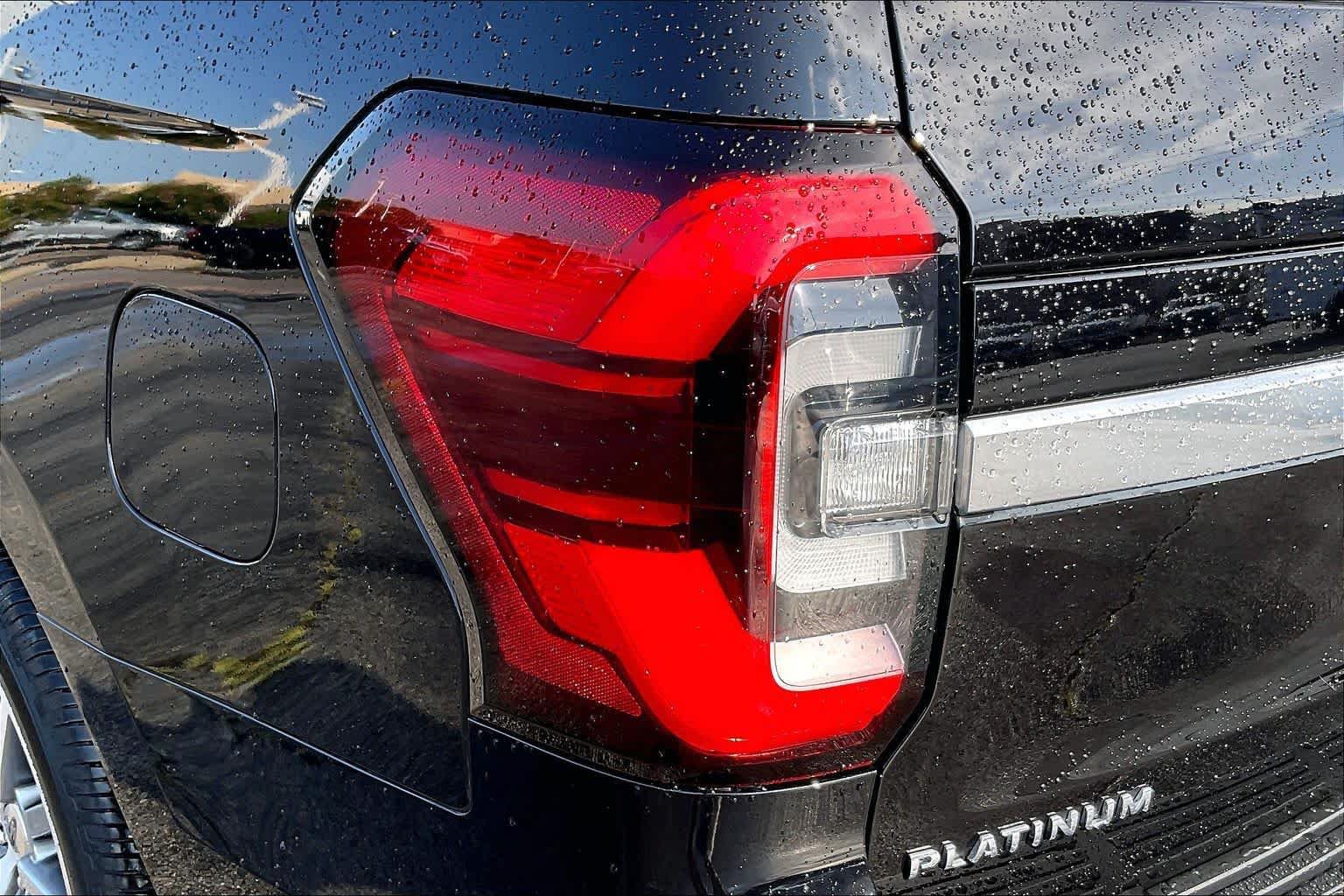 Certified 2023 Ford Expedition Platinum AWD/4WD image 30