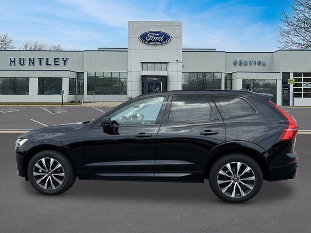 Used 2025 Volvo XC60 B5 Core AWD/4WD image 6