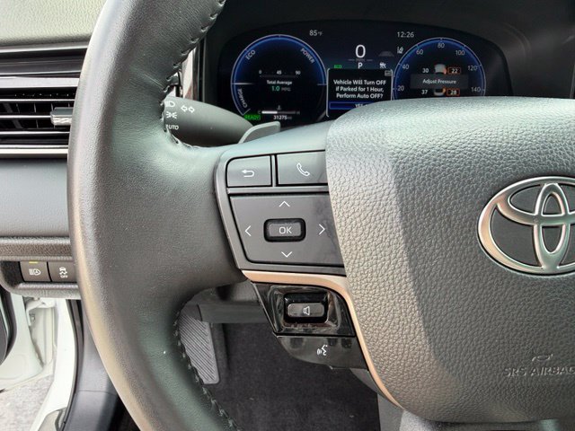 Used 2025 Toyota Camry XSE FWD image 15