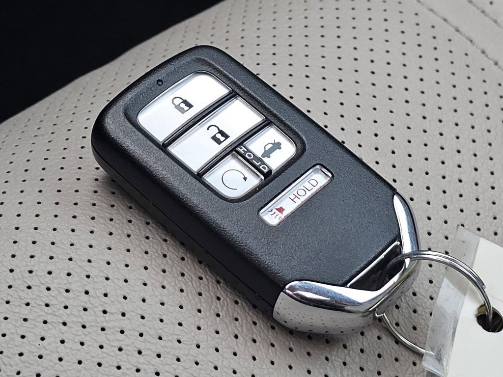 Used 2022 Honda Insight Touring image 34