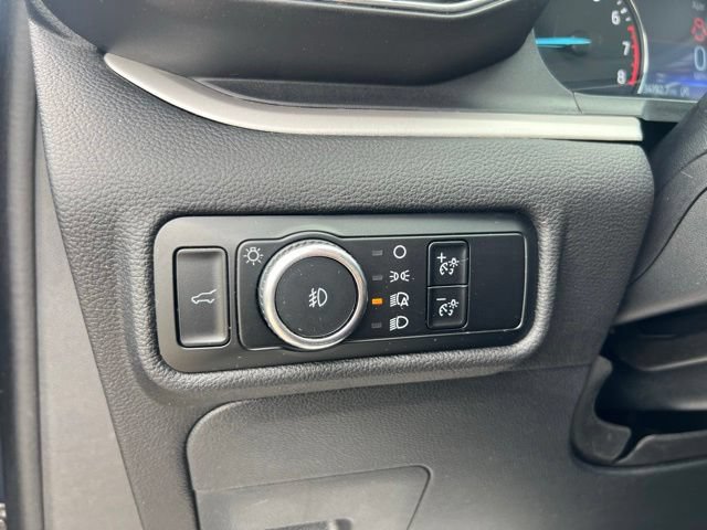 Certified 2023 Ford Explorer XLT w/ Equipment Group 202A AWD/4WD image 5