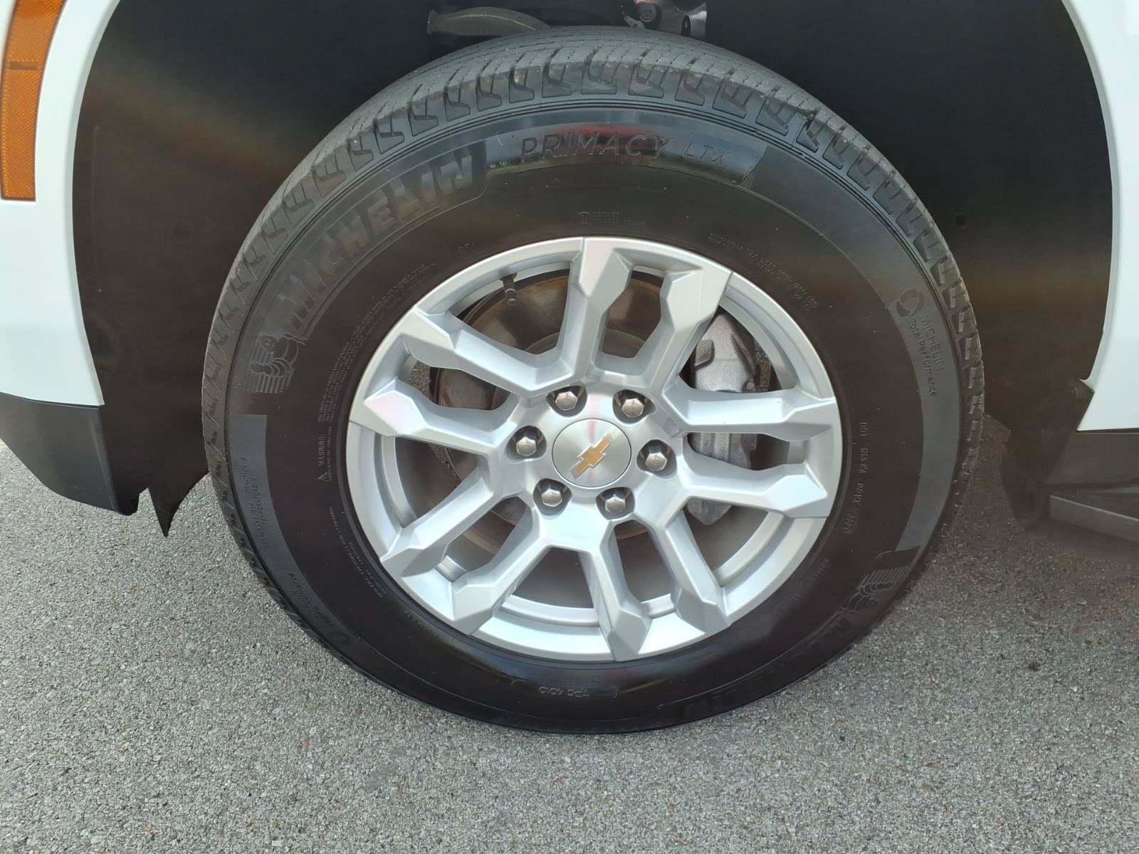 Used 2025 Chevrolet Tahoe LT AWD/4WD image 9