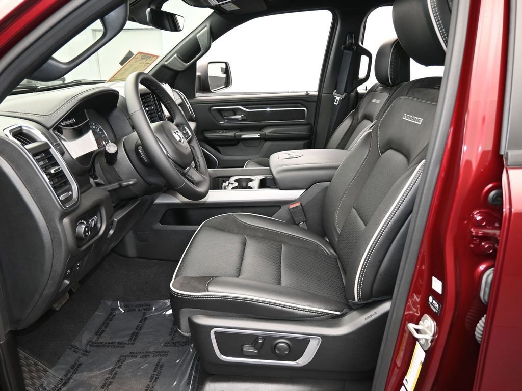 Used 2025 RAM 1500 Laramie image 11