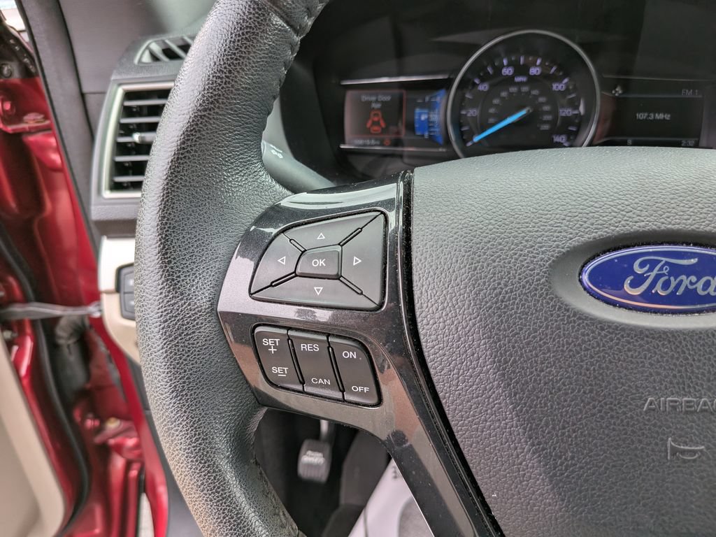 Certified 2019 Ford Explorer XLT w/ Equipment Group 201A FWD image 27