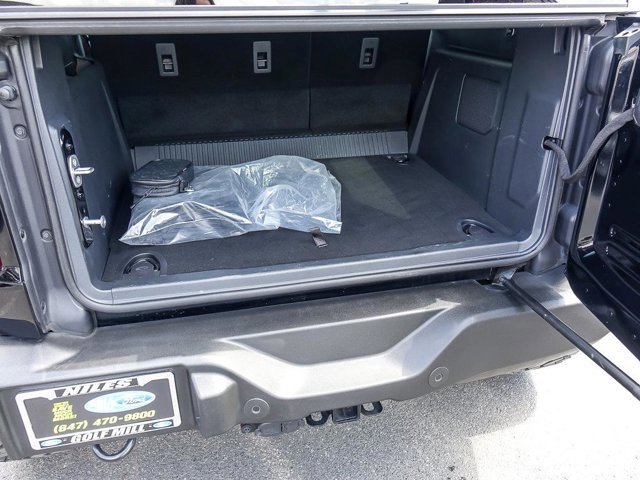 Certified 2024 Ford Bronco Outer Banks w/ Sasquatch Package AWD/4WD image 27