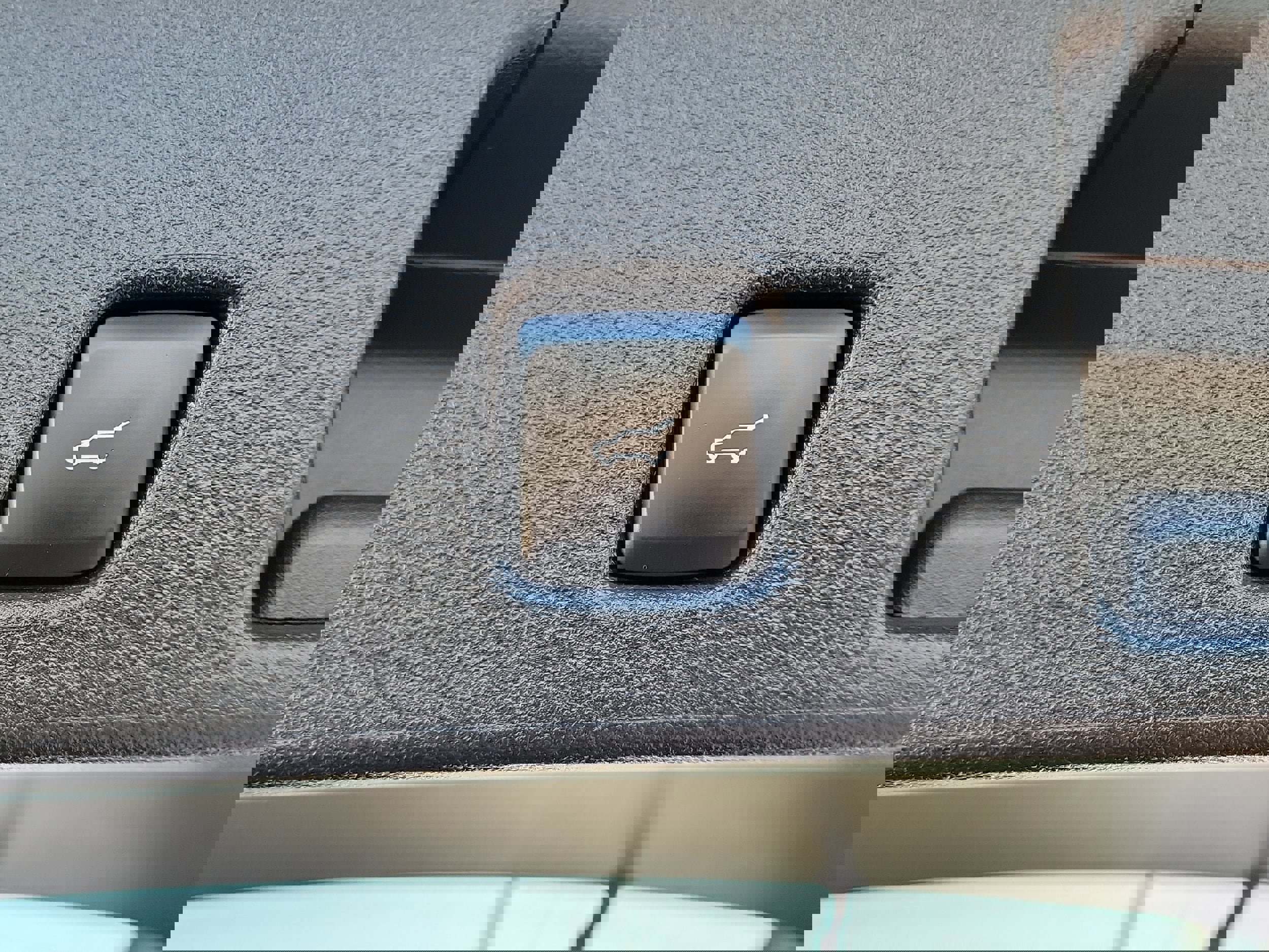 Certified 2022 Ford Escape Titanium image 10