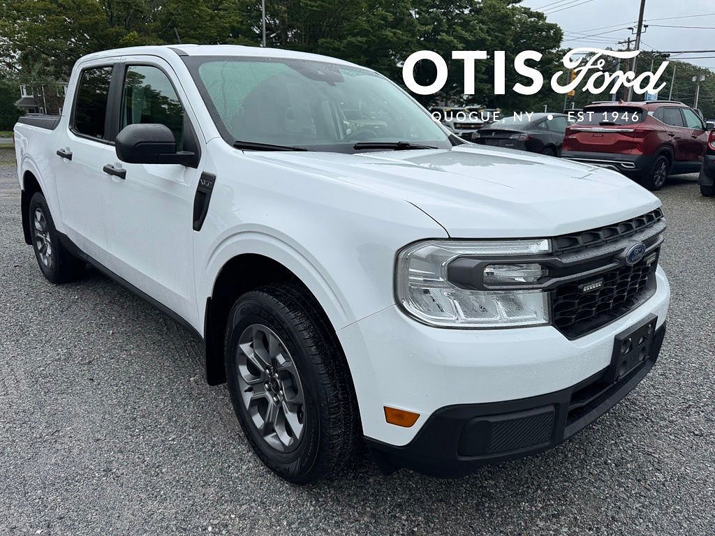Certified 2022 Ford Maverick XLT w/ Equipment Group 300A Standard