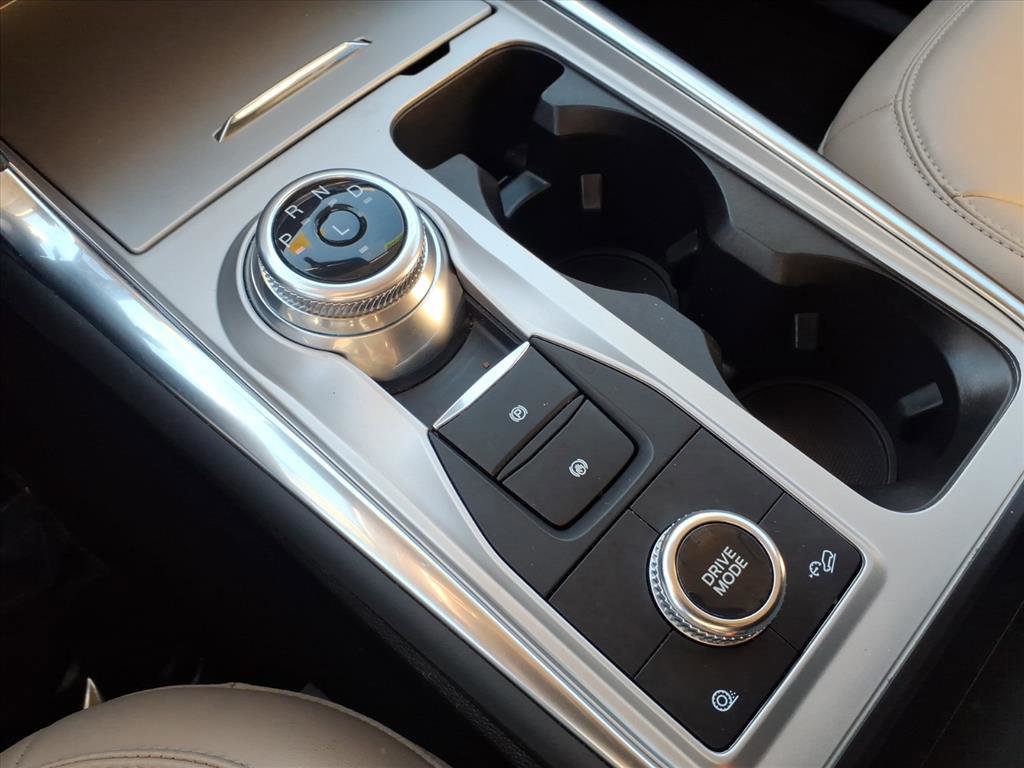 Certified 2022 Ford Explorer XLT w/ Equipment Group 202A image 31