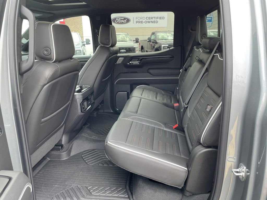 Used 2025 GMC Sierra 1500 AT4X w/ AT4X AEV Edition AWD/4WD image 14