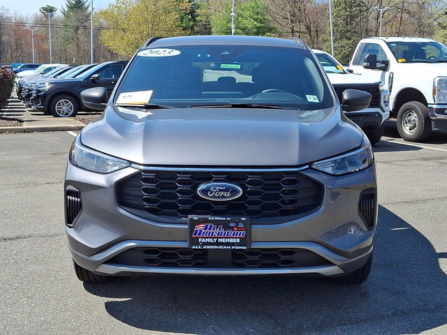 Certified 2023 Ford Escape ST-Line w/ Tech Pack #1 AWD/4WD image 3