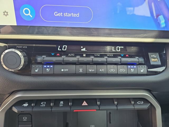 Used 2025 Toyota Tundra Limited image 25