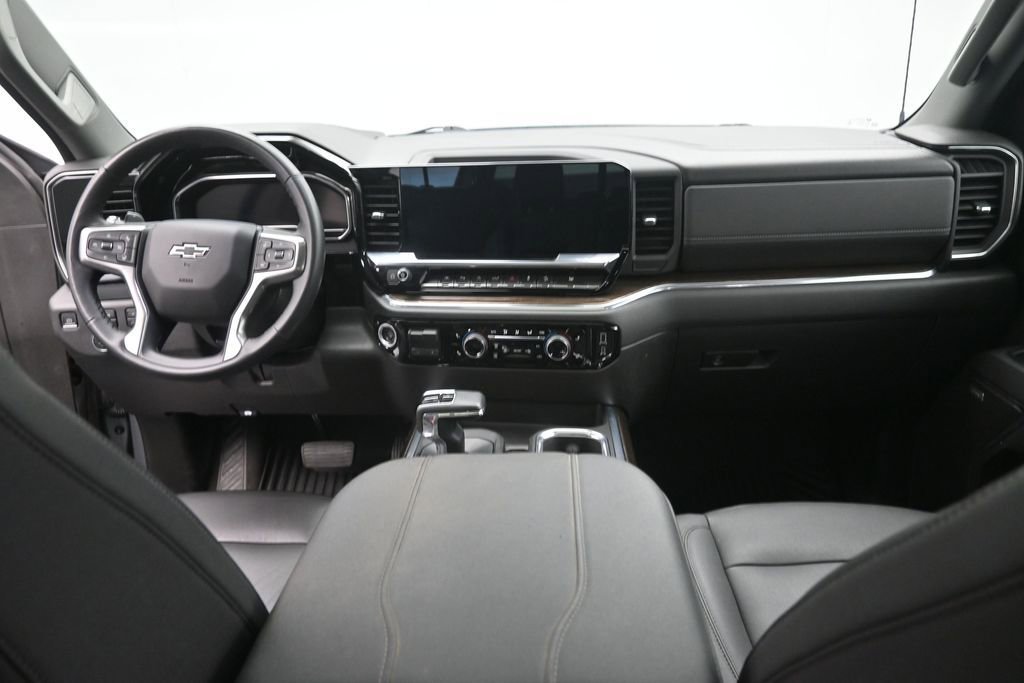 Used 2023 Chevrolet Silverado 1500 RST w/ Convenience Package II AWD/4WD image 14