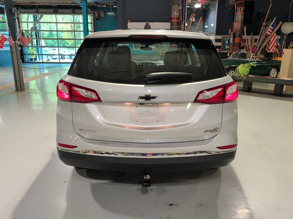 Used 2018 Chevrolet Equinox LS FWD image 10