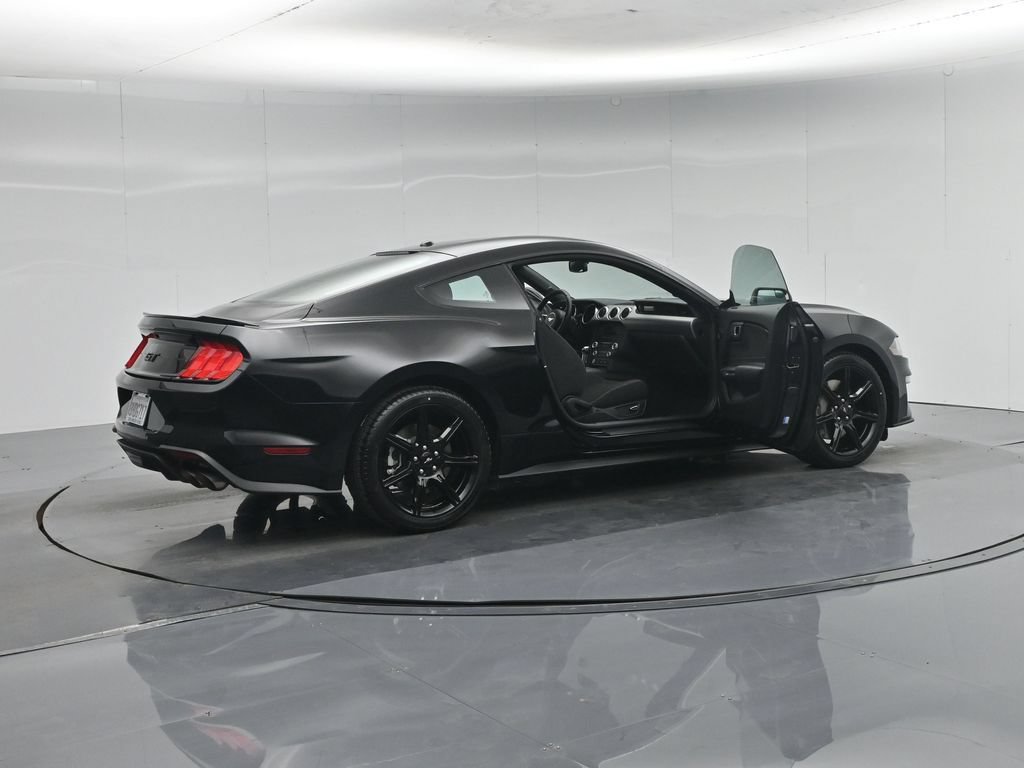 Certified 2019 Ford Mustang GT w/ Black Accent Package RWD image 5
