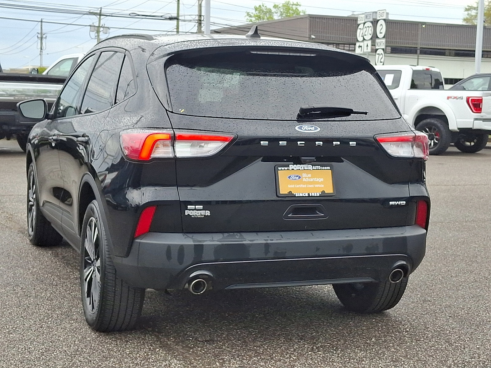 Certified 2022 Ford Escape SE w/ SE Sport Appearance Package AWD/4WD image 5