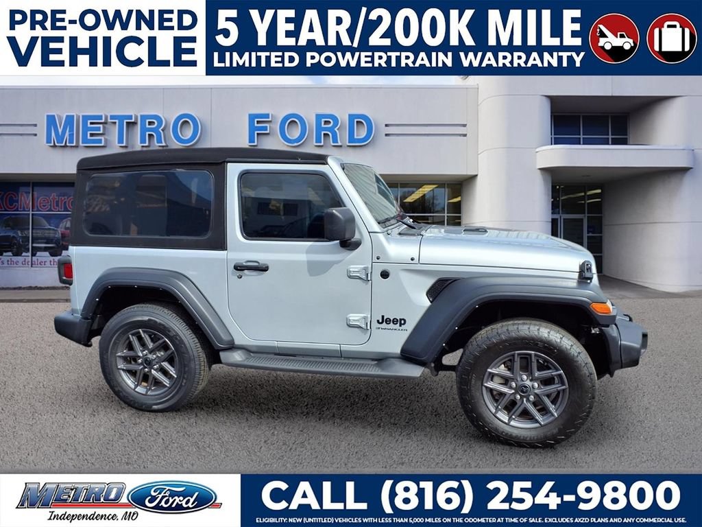 Used 2024 Jeep Wrangler Sport AWD/4WD image 2